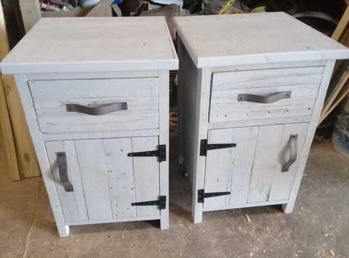 bedside tabels colorwashed